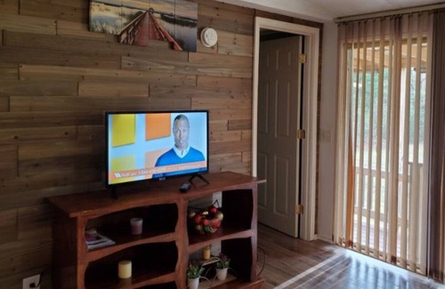 Liberty Hill Casa | WaterWalk Cottage