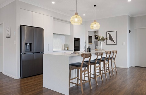 Papamoa Beach Casa | Waterway Coastal Beach Retreat!