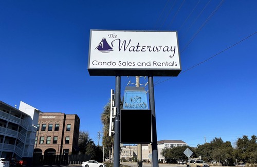 Airlie Apartamento | Waterway View Studio 2 w/ Pool near Wrightsville Beach