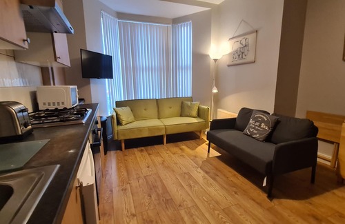 Belfast Apartamento | Waterworks En Suite Rooms with Private Living Room