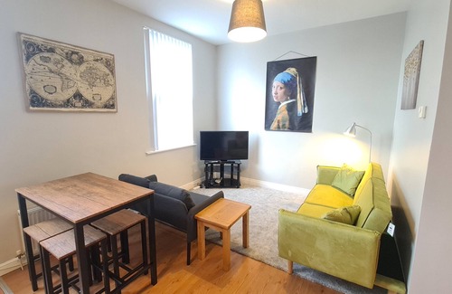 Belfast Apartamento | Waterworks En Suite Rooms with Private Living Room