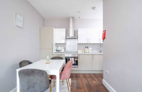Watford Apartamento | Watford Town Cntr 2 Bedroom Apartment Free Parking