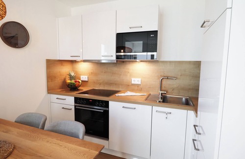 Tossens Casa | Watt n' Kokolores - peace and quiet behind the dyke. Infrared sauna. Balcony.