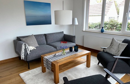 Nordseebad Burhave Apartamento | Wattkante Burhave, Apartment Ebbe & Flut: Danish stove, 70 sqm, near the beach