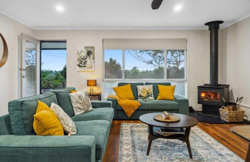 Maleny Casa | Wattle Cottage - A Stylish Hinterland Escape