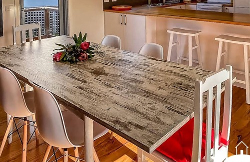 Sandy Point Casa | Wattlebird is positioned perfectly for your next relaxing holiday.