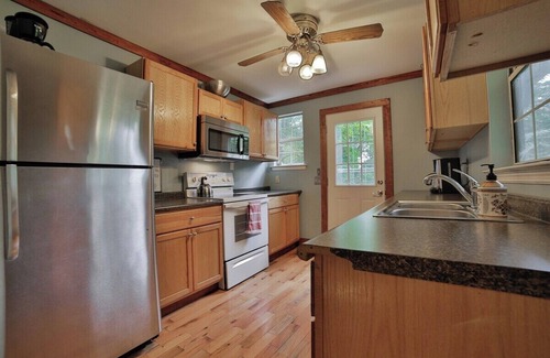 Chattanooga Apartamento | Wauhatchie Blue House - Piscina, spa, a los pies del mirador Mtn. cerca del centro