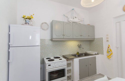 Piso Livadi Casa | Wave Lullaby, Peaceful Beachfront Retreat in Paros