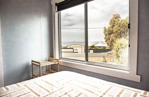 Scamander Casa | Wave Side Cottage Scamander Sleeps 5