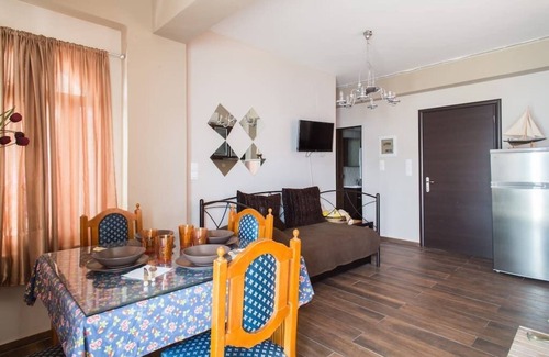 Salamis Casa | Wavedance Accommodation (Ifestos)