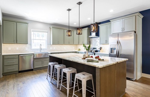 Woodland in Waverly Apartamento | Waverly by AvantStay | Nashville-Inspired Townhome w/ Luxury Kitchen, Pool Table