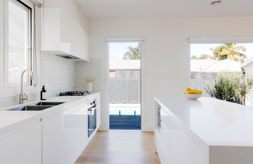 Blairgowrie Casa | Waves at Blairgowrie | Luxury 4 Bed + Heated Pool | Walk to beach & village