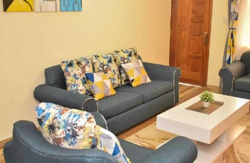 Nairobi Apartamento | Wawa Lifestyle Residency Serviced Apartments (WIFI, NETFLIX, DSTv)