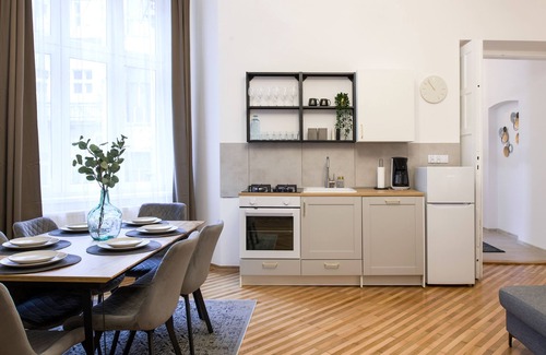 Piasek Południe Apartamento | WAWELOVE Piłsudskiego I - spacious 3 bedroom apt. with balcony and free parking!