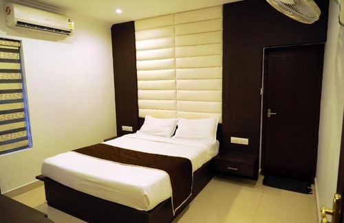 Muttil Hotel | Wayanad Ivory Grande