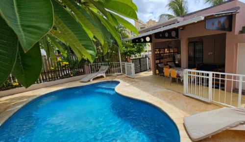 Flic-en-Flac Casa | WAYNES' VILLA