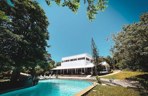 Manoc-Manoc Casa | Wazobia Boracay - Four Bedroom House/Villa