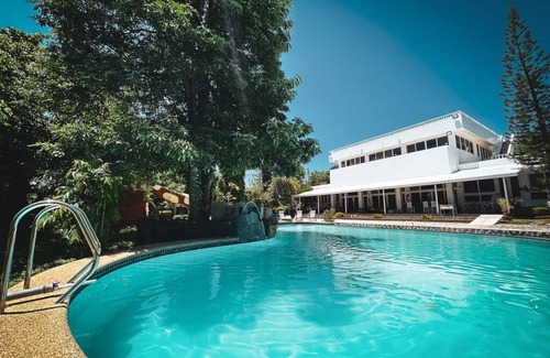 Manoc-Manoc Casa | Wazobia Boracay - Four Bedroom House/Villa