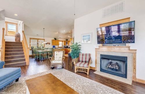 Ocean Sands Casa | We Are Beachin | 580 ft to the beach | Private Pool, Hot Tub, Dog Friendly, and Community Pool