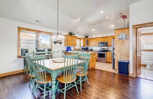 Ocean Sands Casa | We Are Beachin | 580 ft to the beach | Private Pool, Hot Tub, Dog Friendly, and Community Pool