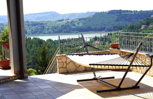Pergusa Villa | WE ARE LOCATED IN A VERY EXCLUSIVE AREA, WHO WOULD KNOW?
