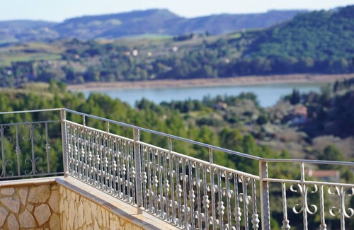 Pergusa Villa | WE ARE LOCATED IN A VERY EXCLUSIVE AREA, WHO WOULD KNOW?