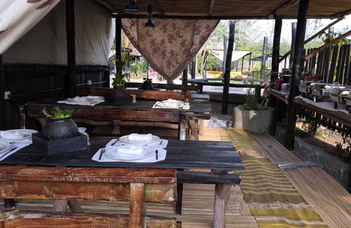 Nakuru Cabina | We are what peace looks like. Paradise next to wild Lake Nakuru National Park🐾