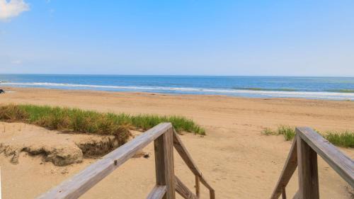 Debordieu Colony Casa | We Shell Sea home by Peace Vacations