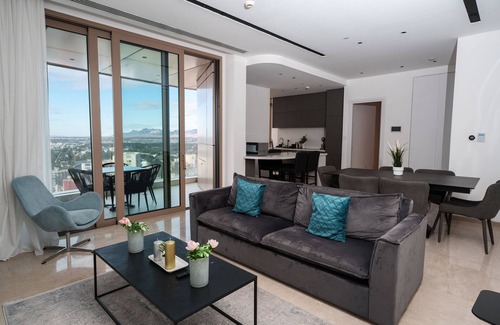 City Centre Apartamento | WealthyStays: Nicosia Heights
