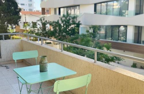 City Centre Apartamento | Wealthystays Stasandrou Residence