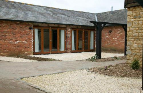 Towcester Casa | Weasels Way at Tove Valley Cottages