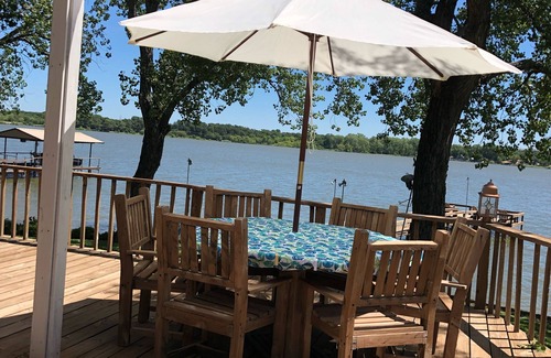 Weatherford Casa | Lakefront Weatherford Retreat