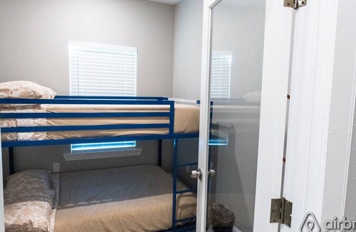 Azle Casa | Wedding, family reunion, or family getaway! Brand new home minutes to Stockyards
