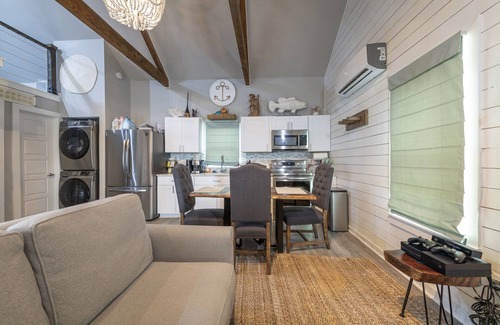Long Mott Cabaña | Wedge Wood Cottage on the Bay