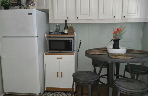 Iuka Casa | Weekend Retreat in Pickwick 3-bedroom home in Counce with WiFi, AC