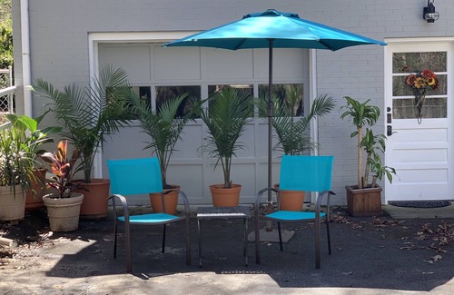 Hendersonville Casa | The Hideaway, encantador y acogedor estudio tipo loft en Hendersonville, NC