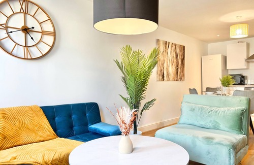Bow Apartamento | Weekly 2 BED Centurion Lane 20% OFF Family Business Relocation