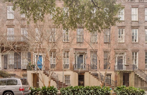 Historic Downtown Savannah Casa | Garden Apt. en la casa adosada de 1850, a pasos del parque Forsyth