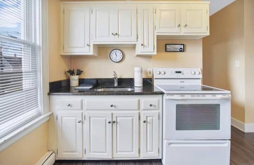 West Hartford Casa | WeHa Oak Haven