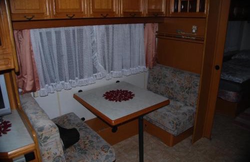 St Andra-Hoech Otro | Weinberg-Panorama-Camper