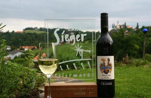 Kitzeck im Sausal Cama Y Desayuno | Weingut Albert, Familie Cramer