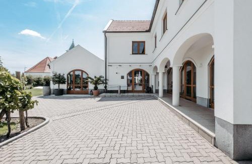 Jois Casa | Weingut & Gästehaus zum Seeblick - Familie Sattler