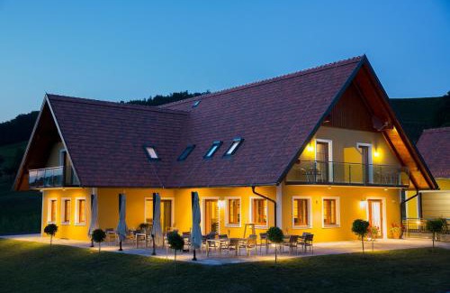 Ratsch Casa | Weingut-Gästezimmer UHL