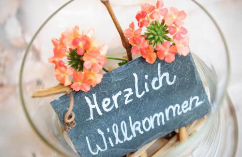 Mehring Cama Y Desayuno | Weingut und Gästehaus Josef Reis