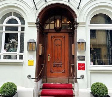 Schwerin Hotel | Weinhaus Uhle