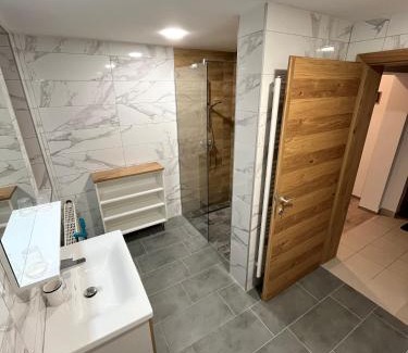 Vidrga Apartamento | Weiss Sport & Relax Apartment