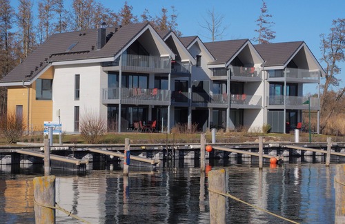 Plau am See Apartamento | Weisses Haus Plau - apartamento con vista al lago - ESTUDIO