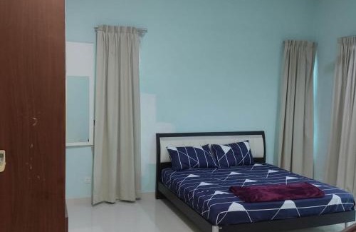 Paya Simpang Empat Genting Casa | WeJDAN TWO POINT O WHOLE HOUSE BUT BUDGET PARTIAL BOOKING 2ROOMS 2BATHROOMS AND NEVER MIX WITH OTHERS AND YOUR TEAM ONLY BALIK PULAU, PENANG ISLAND