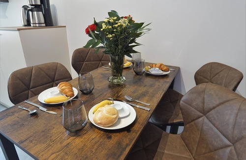 Brandenburg an der Havel Apartamento | Welcome to HOGULU - House 1, Apartment 1 in Brandenburg an der Havel!