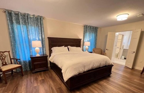 Mid City South Casa | Welcome Home LaSalle